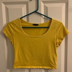 cropped yellow tee